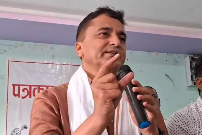 योगेश भट्टराईले मागे नेतृत्वको जवाफदेहिता, ओलीलाई राजीनामाको दबाब