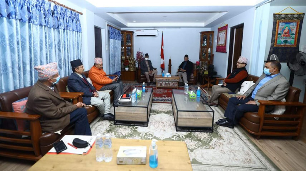 ओलीसँग छलफल गर्न कांग्रेस नेताहरु बालकोटमा, प्रधानमन्त्री देउवा ५ बजे पुग्दै